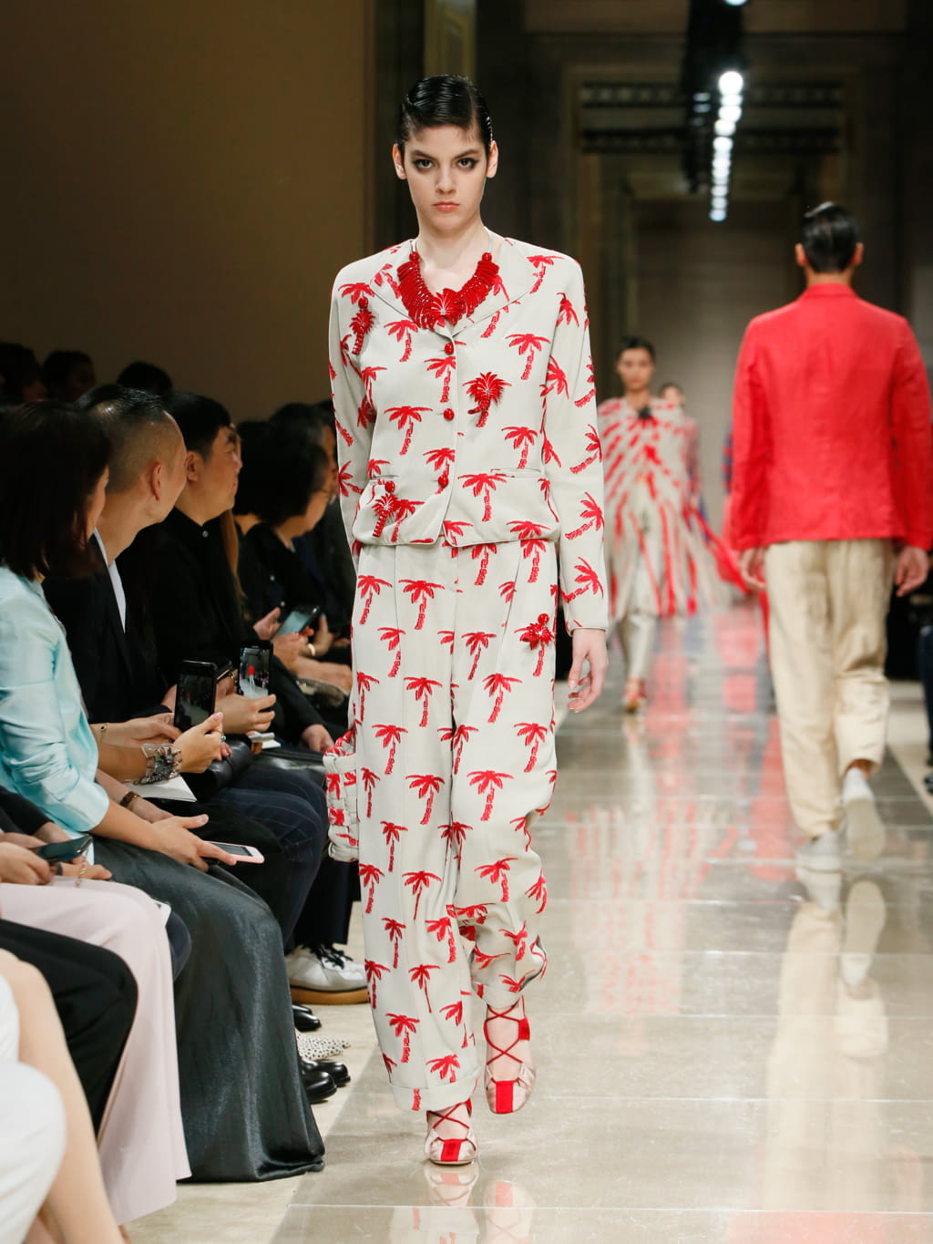 Fashion Week Milan Resort 2020 look 105 from the Giorgio Armani collection 女装