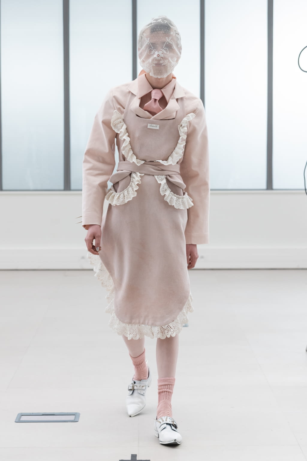 Fashion Week Paris Fall/Winter 2022 look 105 from the IFM PARIS collection 女装