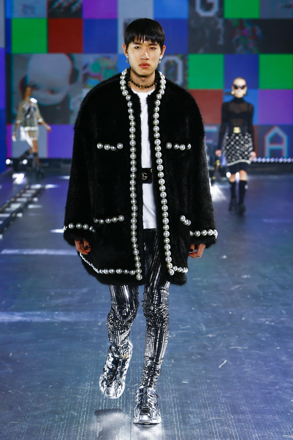 Fashion Week Milan Fall/Winter 2021 look 117 from the Dolce & Gabbana collection womenswear