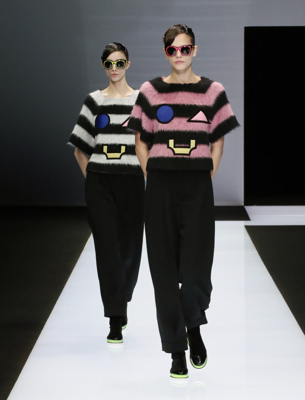 Fashion Week Milan Fall/Winter 2016 look 11 from the Emporio Armani collection womenswear