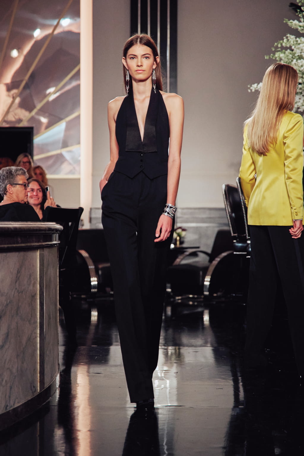 Fashion Week New York Fall/Winter 2019 look 11 de la collection Ralph Lauren womenswear