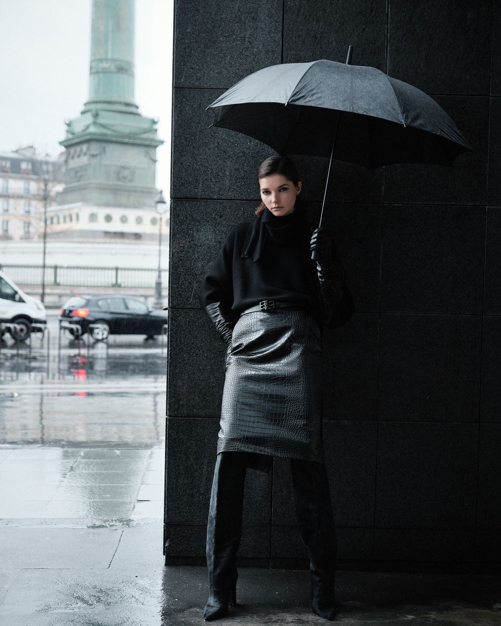 Fashion Week Paris Fall/Winter 2025 look 11 de la collection Barbara Bui womenswear