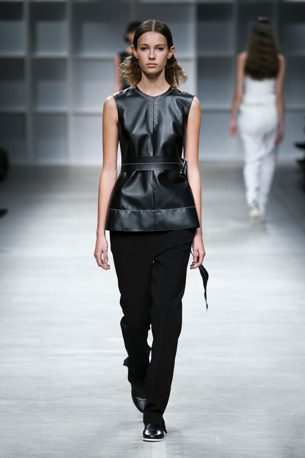 Fashion Week Milan Fall/Winter 2016 look 11 from the Aquilano Rimondi collection 女装