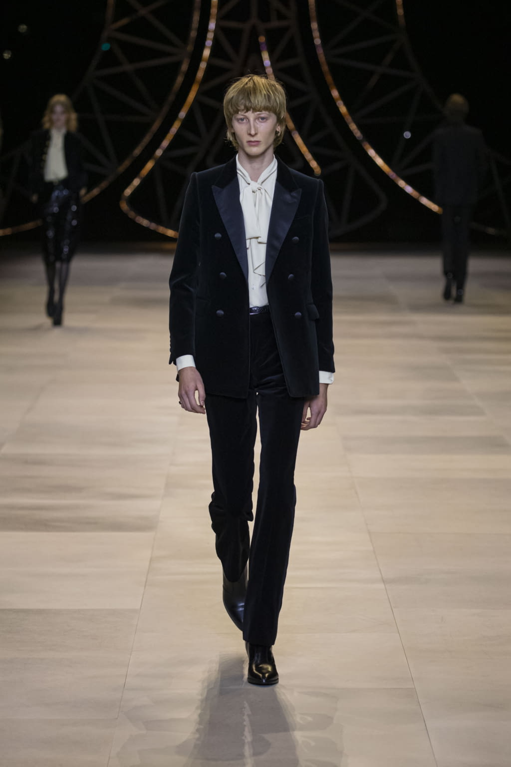 Fashion Week Paris Fall/Winter 2020 look 11 from the Celine collection womenswear