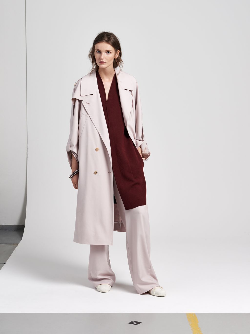 Fashion Week Paris Resort 2018 look 11 from the Nehera collection 女装