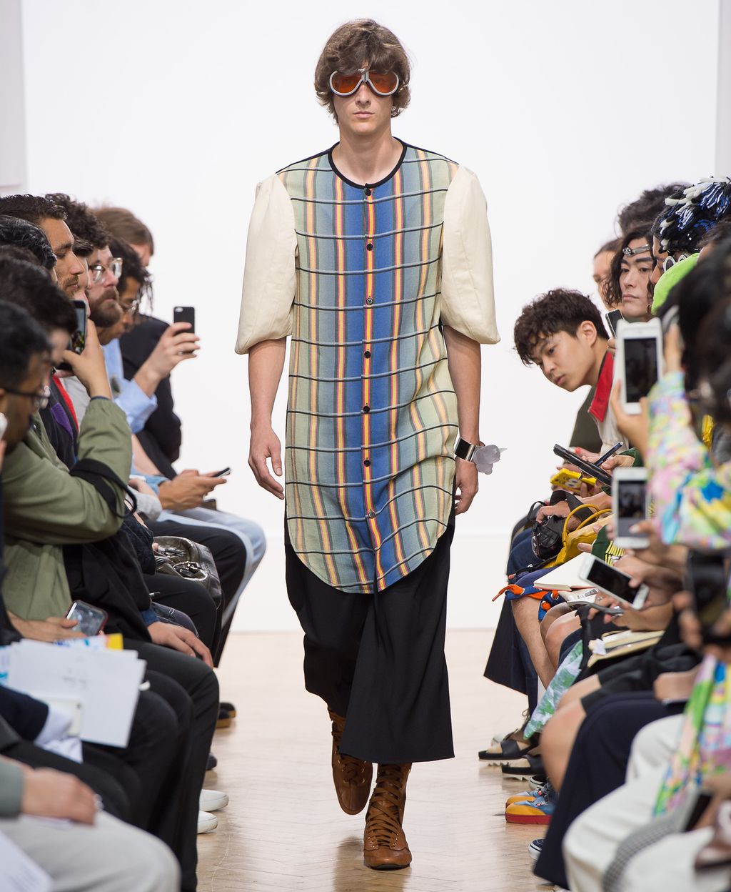 Fashion Week London Spring/Summer 2017 look 11 from the JW Anderson collection menswear