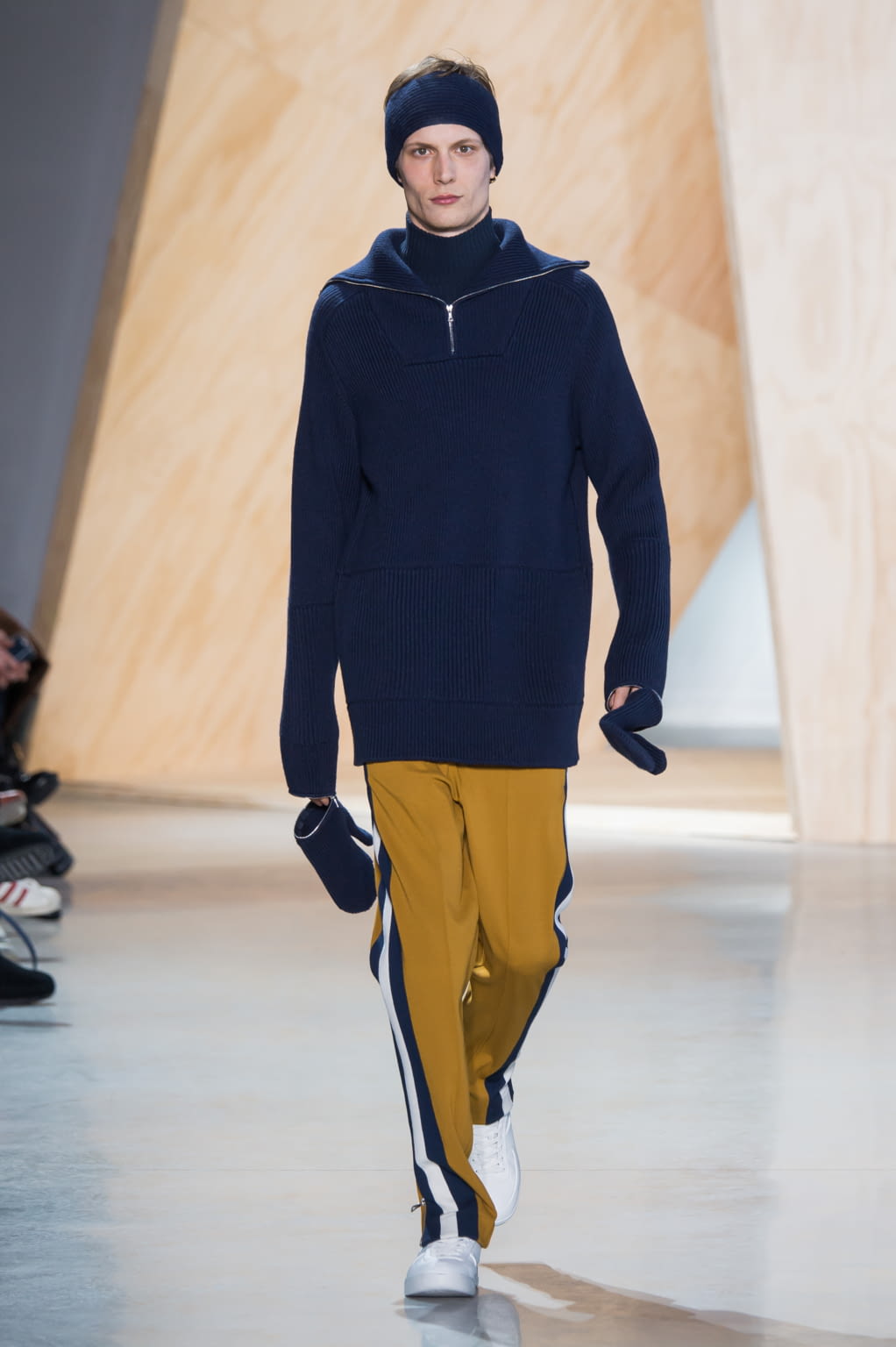 Fashion Week New York Fall/Winter 2016 look 11 from the Lacoste collection 女装