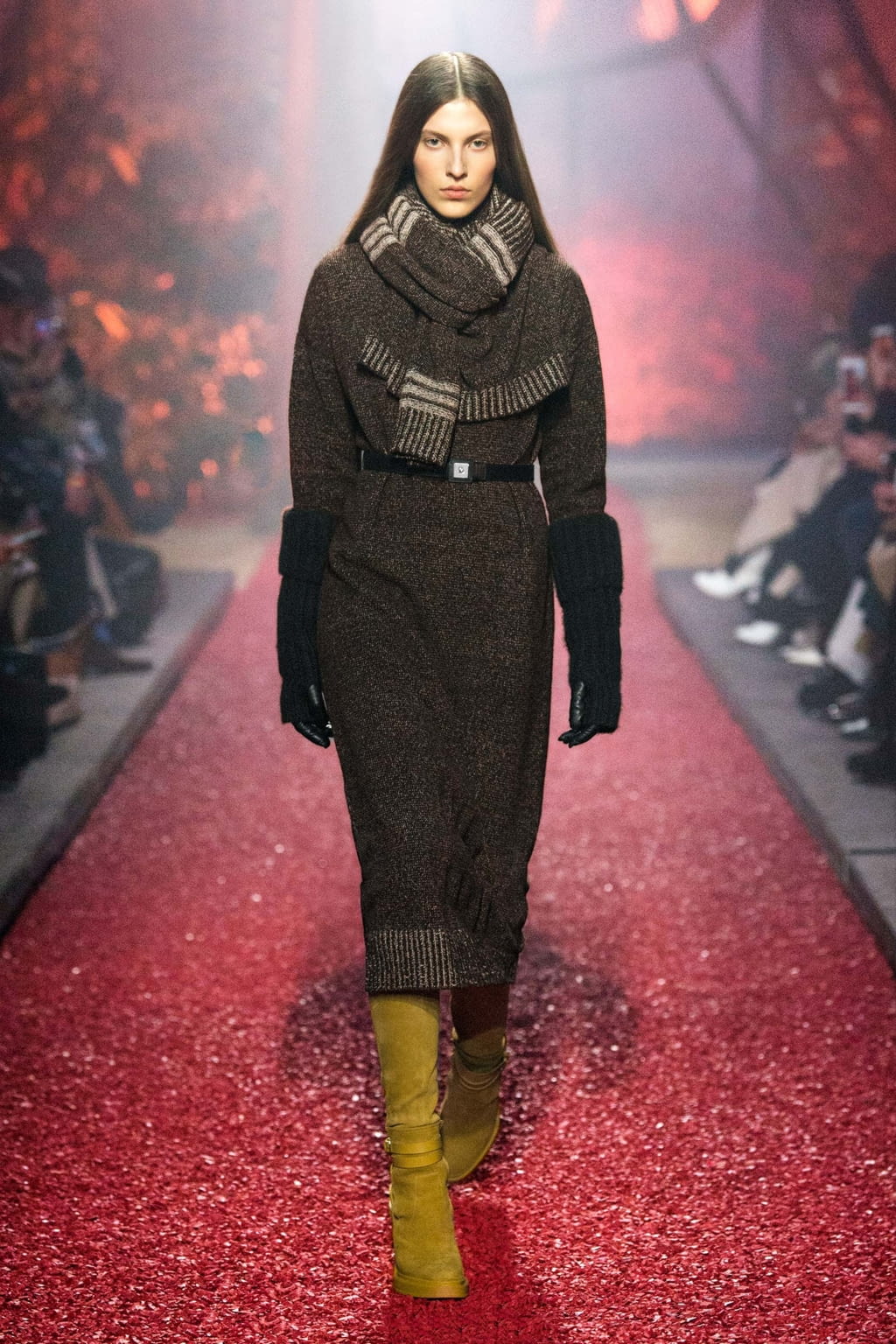 Fashion Week Paris Fall/Winter 2018 look 11 de la collection Hermès womenswear