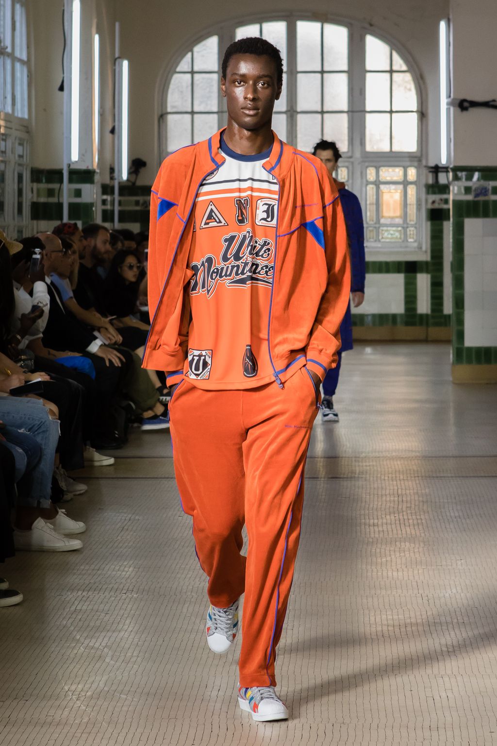 Fashion Week Paris Spring/Summer 2018 look 11 from the White Mountaineering collection 男装