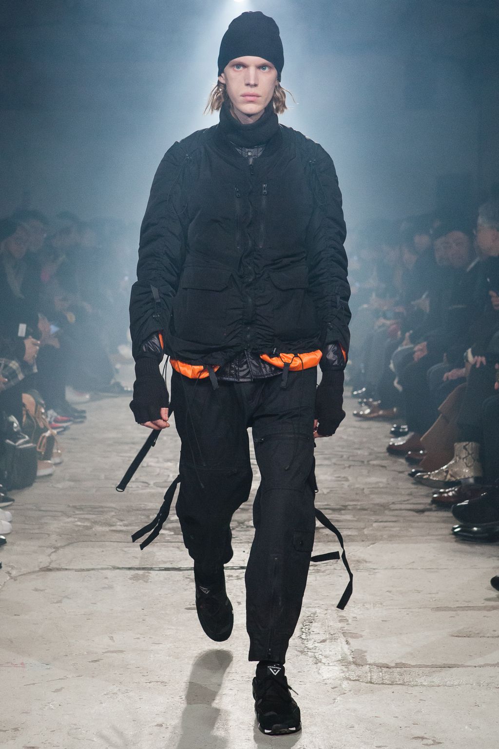Fashion Week Paris Fall/Winter 2017 look 11 from the White Mountaineering collection 男装