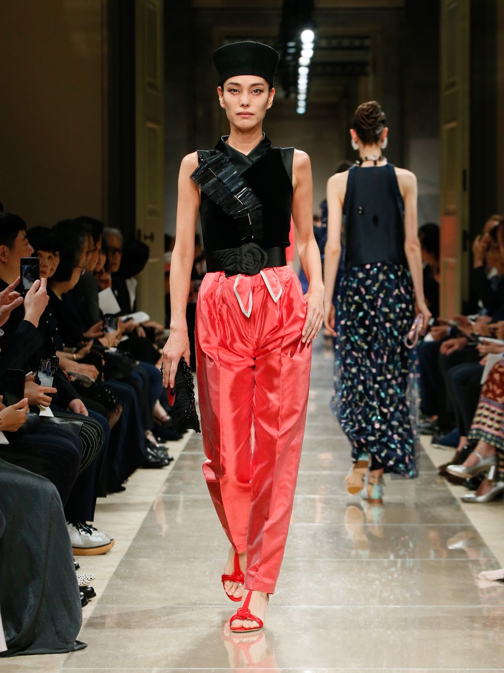 Fashion Week Milan Resort 2020 look 112 from the Giorgio Armani collection womenswear