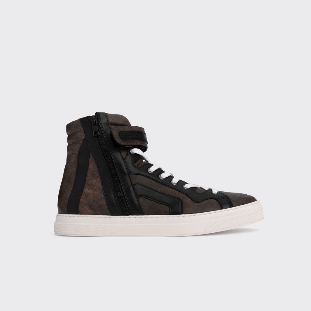 Fashion Week Paris Fall/Winter 2025 look 7 from the Pierre Hardy collection 男装配饰