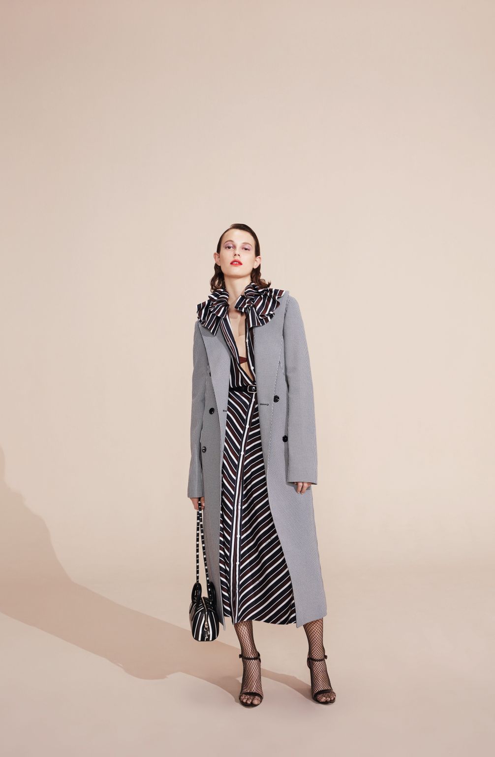 Fashion Week Paris Resort 2017 look 11 from the Nina Ricci collection 女装