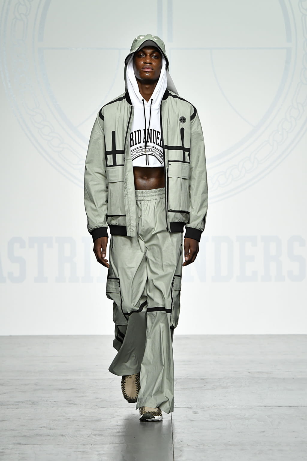 Fashion Week London Spring/Summer 2018 look 12 from the Astrid Andersen collection menswear