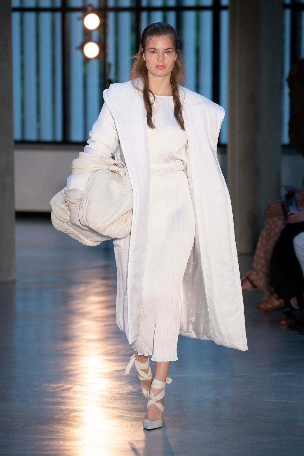 Fashion Week Milan Resort 2019 look 12 from the Max Mara collection 女装