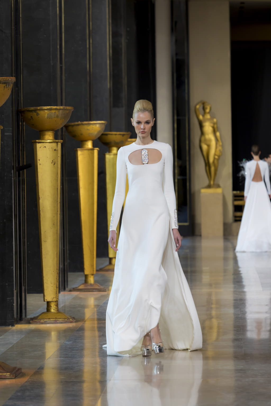 Fashion Week Paris Spring/Summer 2020 look 11 from the Stephane Rolland collection 高级定制