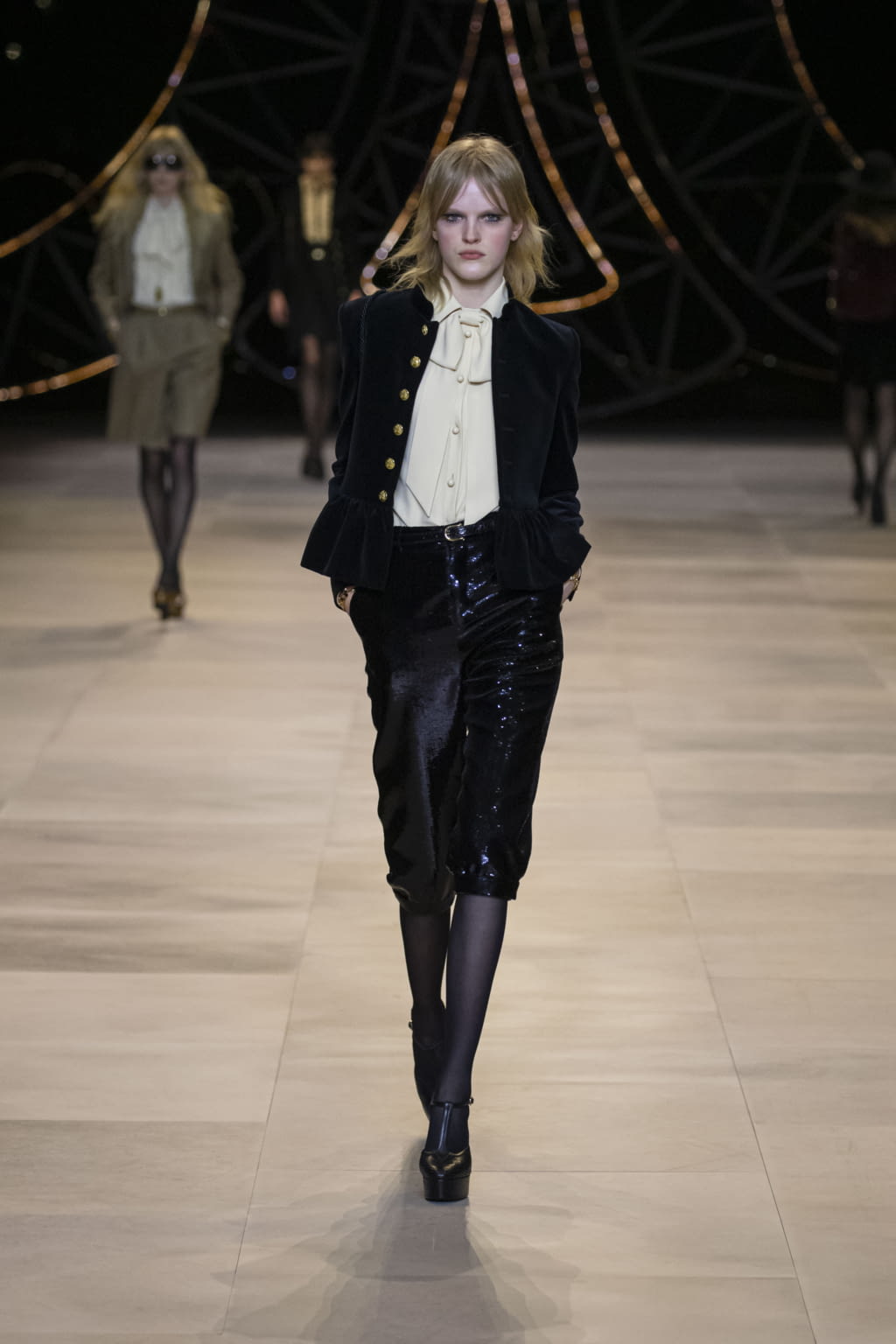 Fashion Week Paris Fall/Winter 2020 look 12 from the Celine collection womenswear