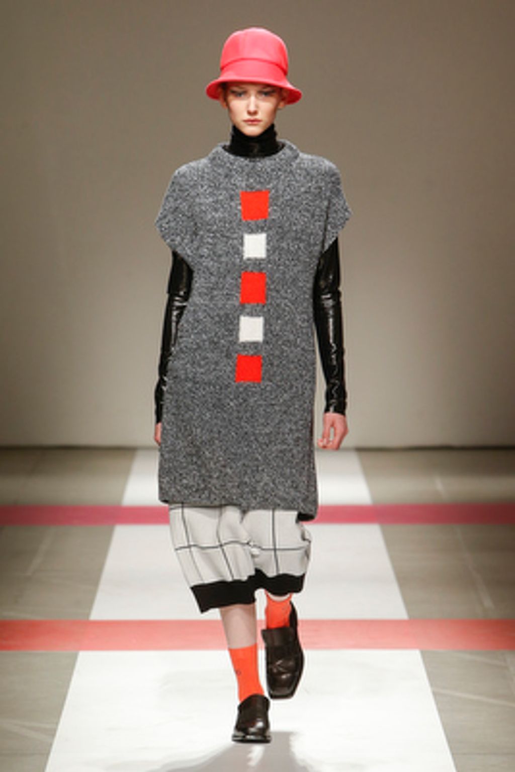 Fashion Week Milan Fall/Winter 2016 look 12 from the Iceberg collection womenswear