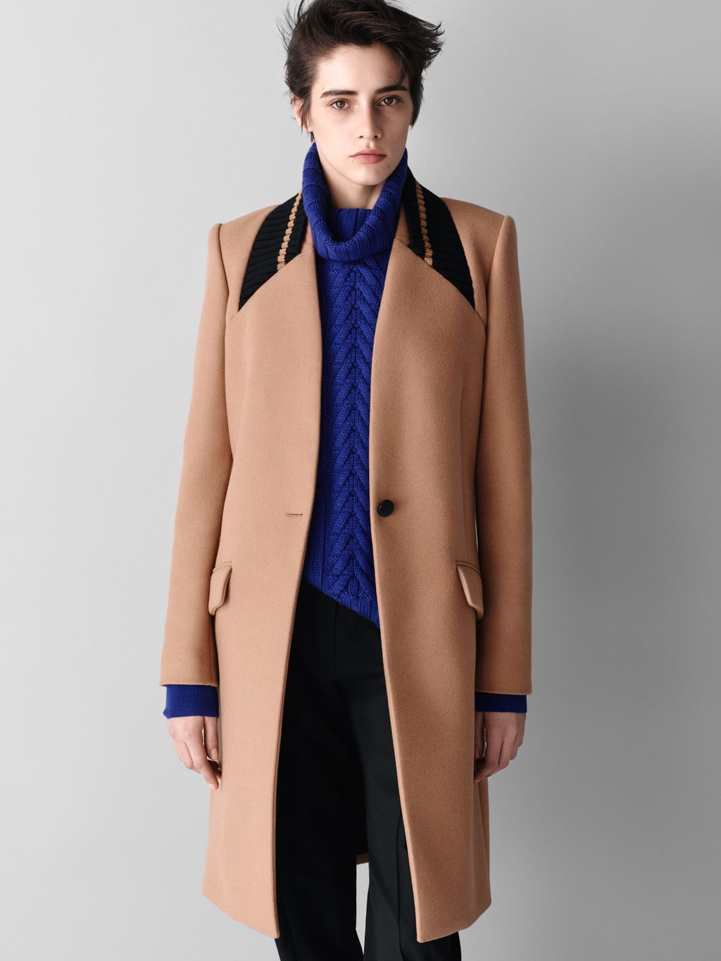 Fashion Week Paris Pre-Fall 2017 look 12 from the Barbara Bui collection womenswear