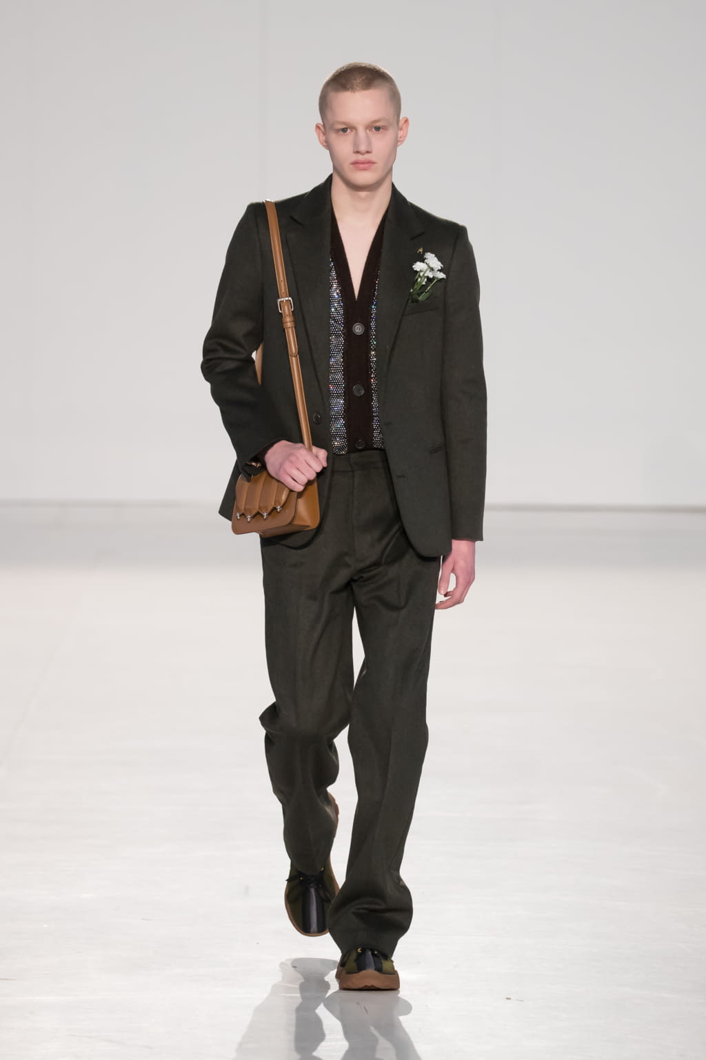 Fashion Week Milan Fall/Winter 2020 look 12 from the Marco de Vincenzo collection 男装