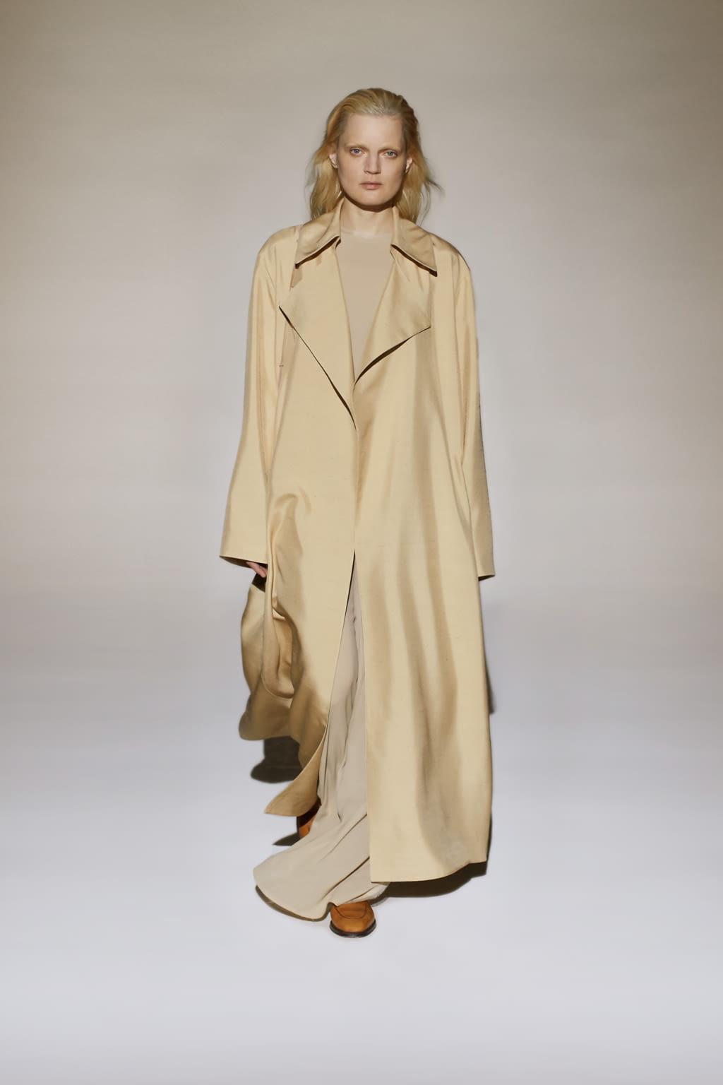 Fashion Week New York Fall/Winter 2016 look 12 from the The Row collection womenswear