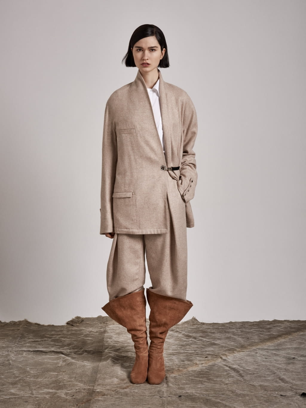 Fashion Week Paris Pre-Fall 2017 look 12 from the Nehera collection 女装