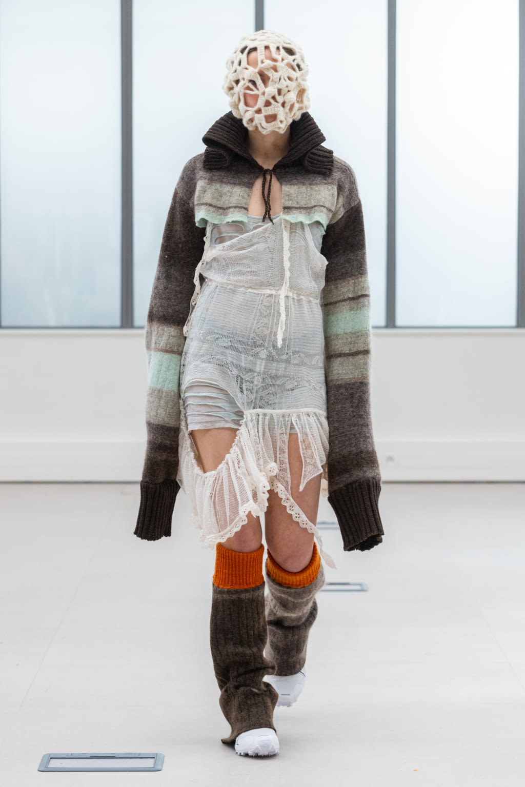 Fashion Week Paris Fall/Winter 2022 look 124 from the IFM PARIS collection womenswear