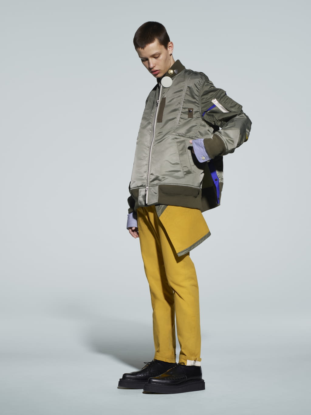 Fashion Week Paris Fall/Winter 2021 look 13 from the Sacai collection 男装