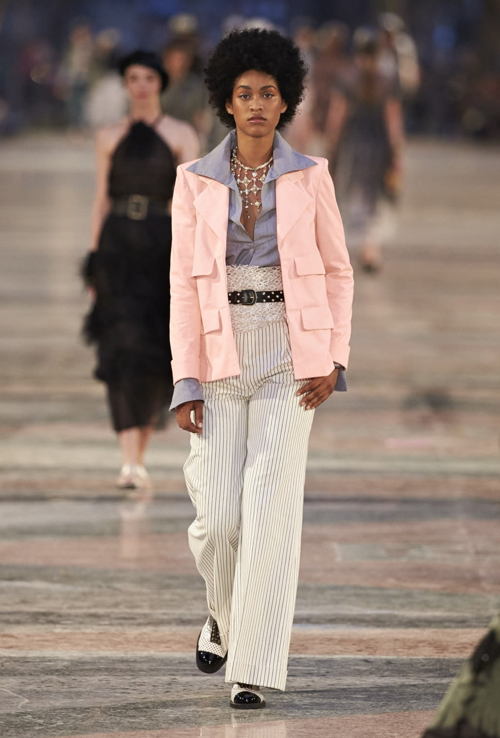 Fashion Week Paris Resort 2017 look 13 from the Chanel collection womenswear
