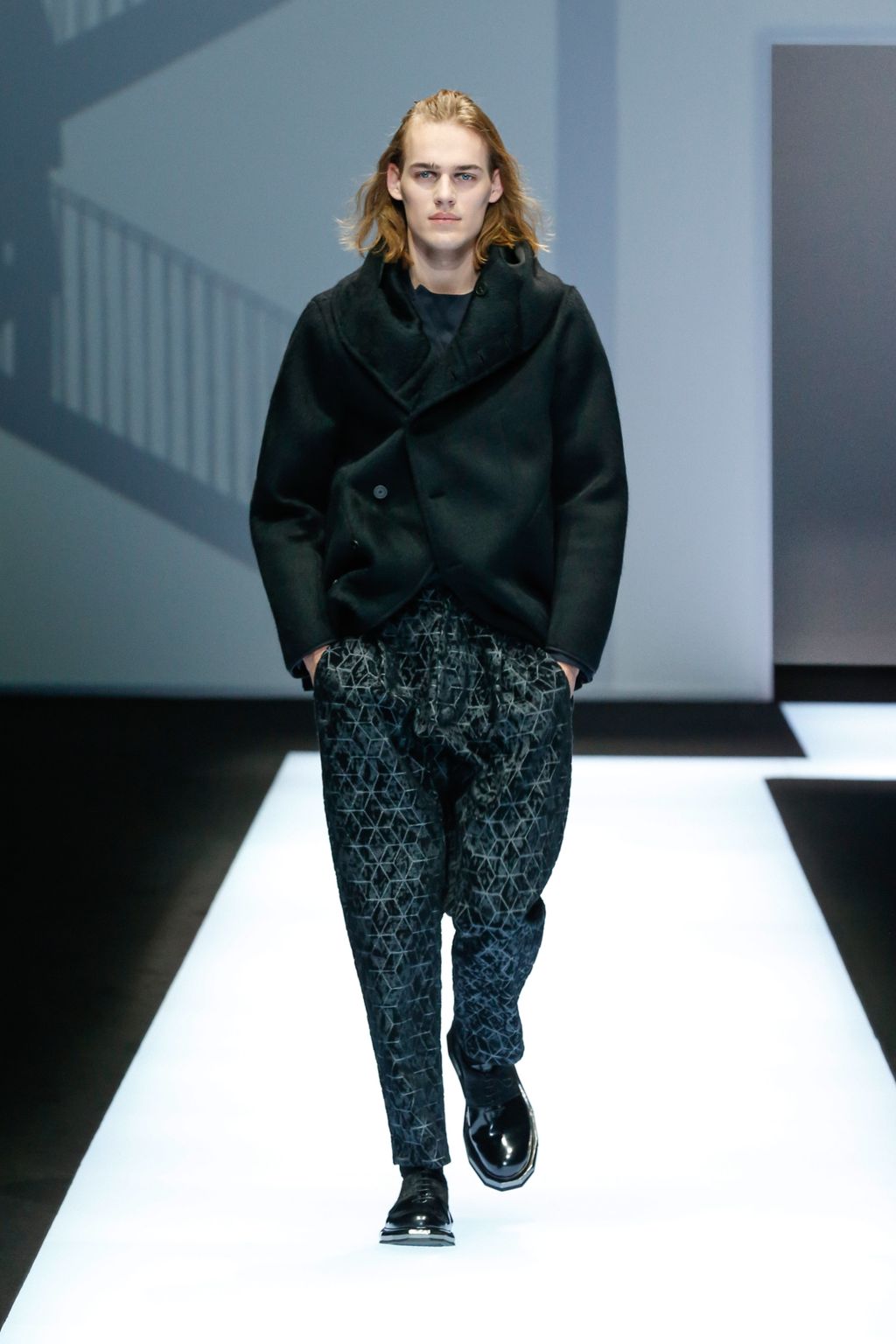 Fashion Week Milan Fall/Winter 2017 look 13 de la collection Emporio Armani menswear