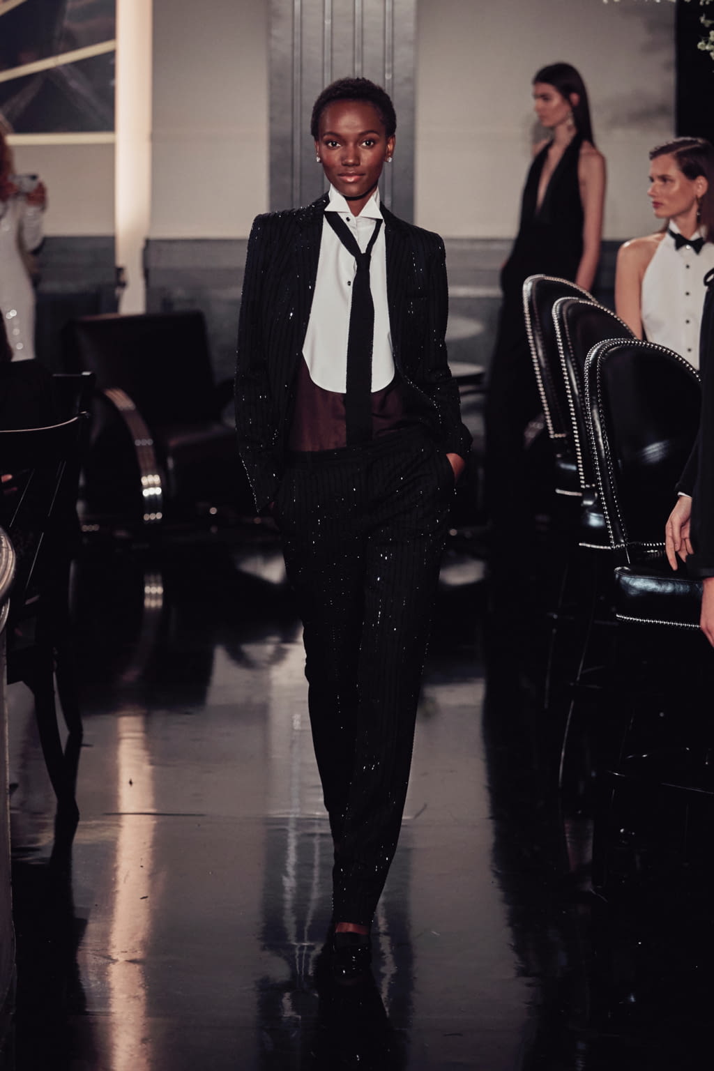 Fashion Week New York Fall/Winter 2019 look 13 from the Ralph Lauren collection 女装