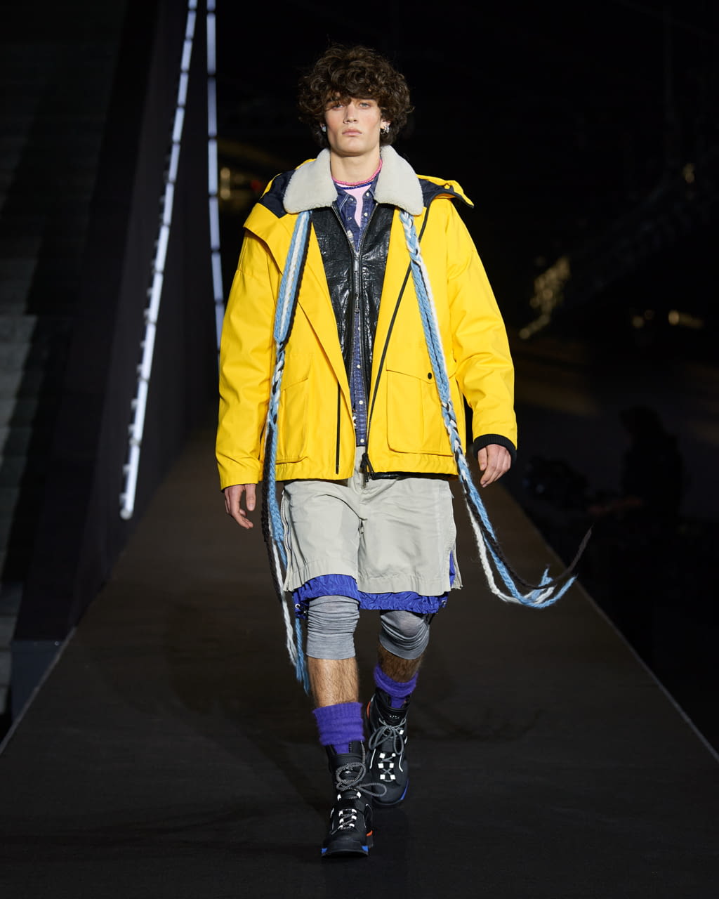 Fashion Week Milan Fall/Winter 2022 look 13 from the Dsquared2 collection menswear