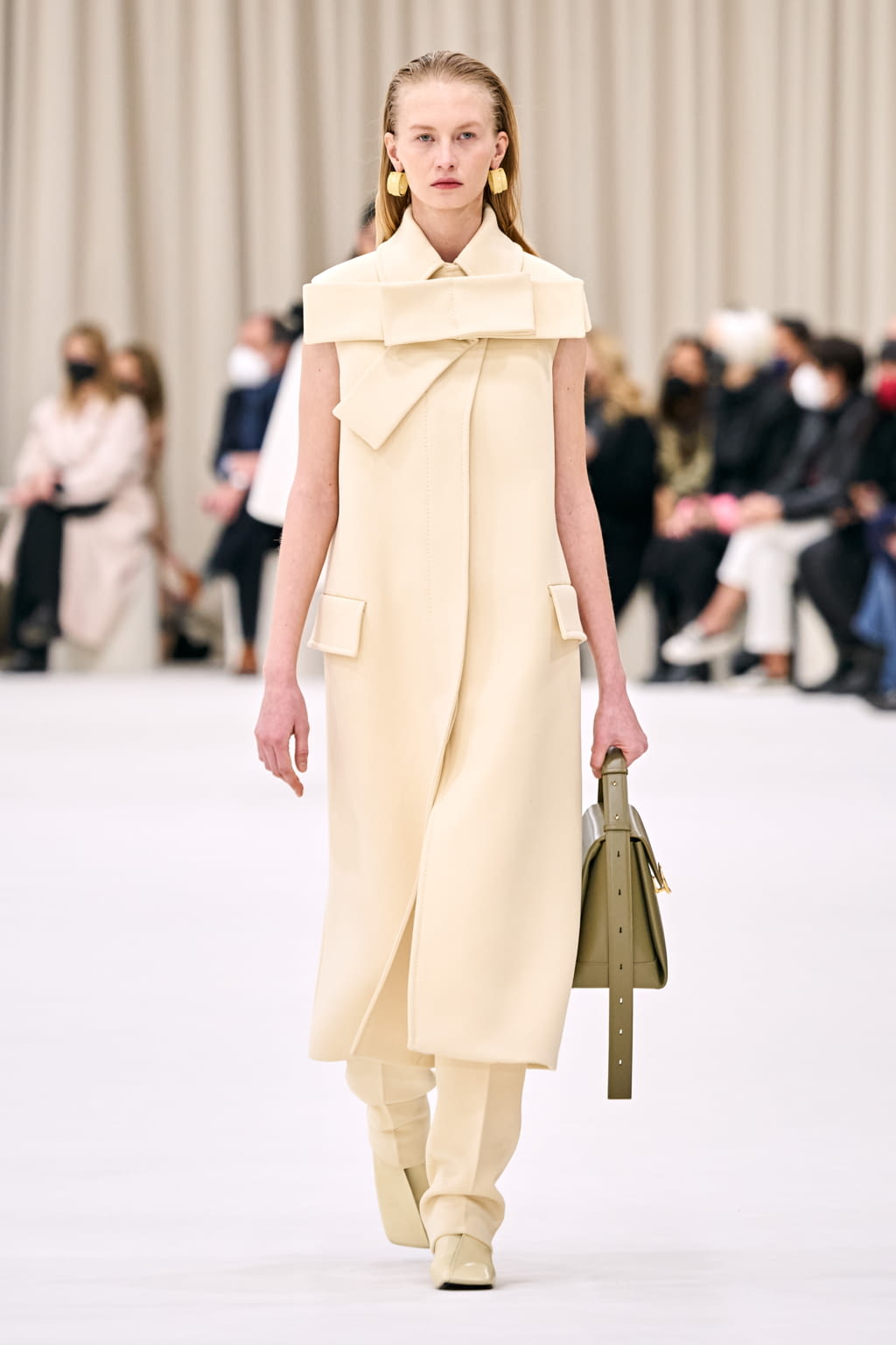 Fashion Week Milan Fall/Winter 2022 look 13 from the Jil Sander collection 女装