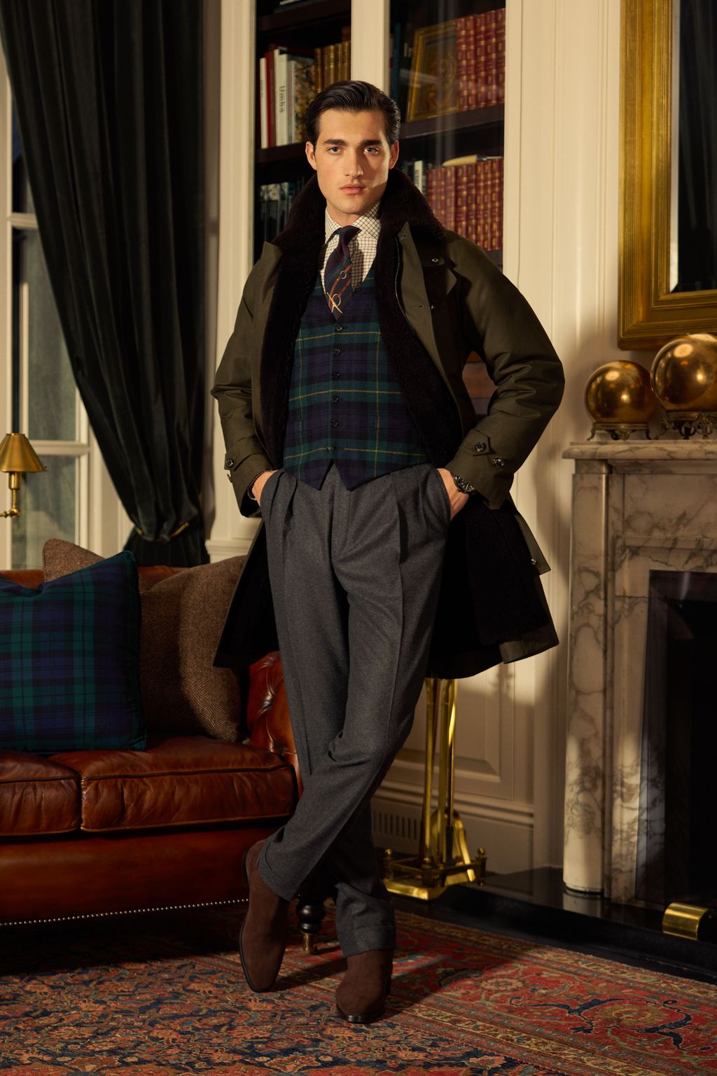Fashion Week New York Fall/Winter 2024 look 13 from the Ralph Lauren Purple Label collection 男装