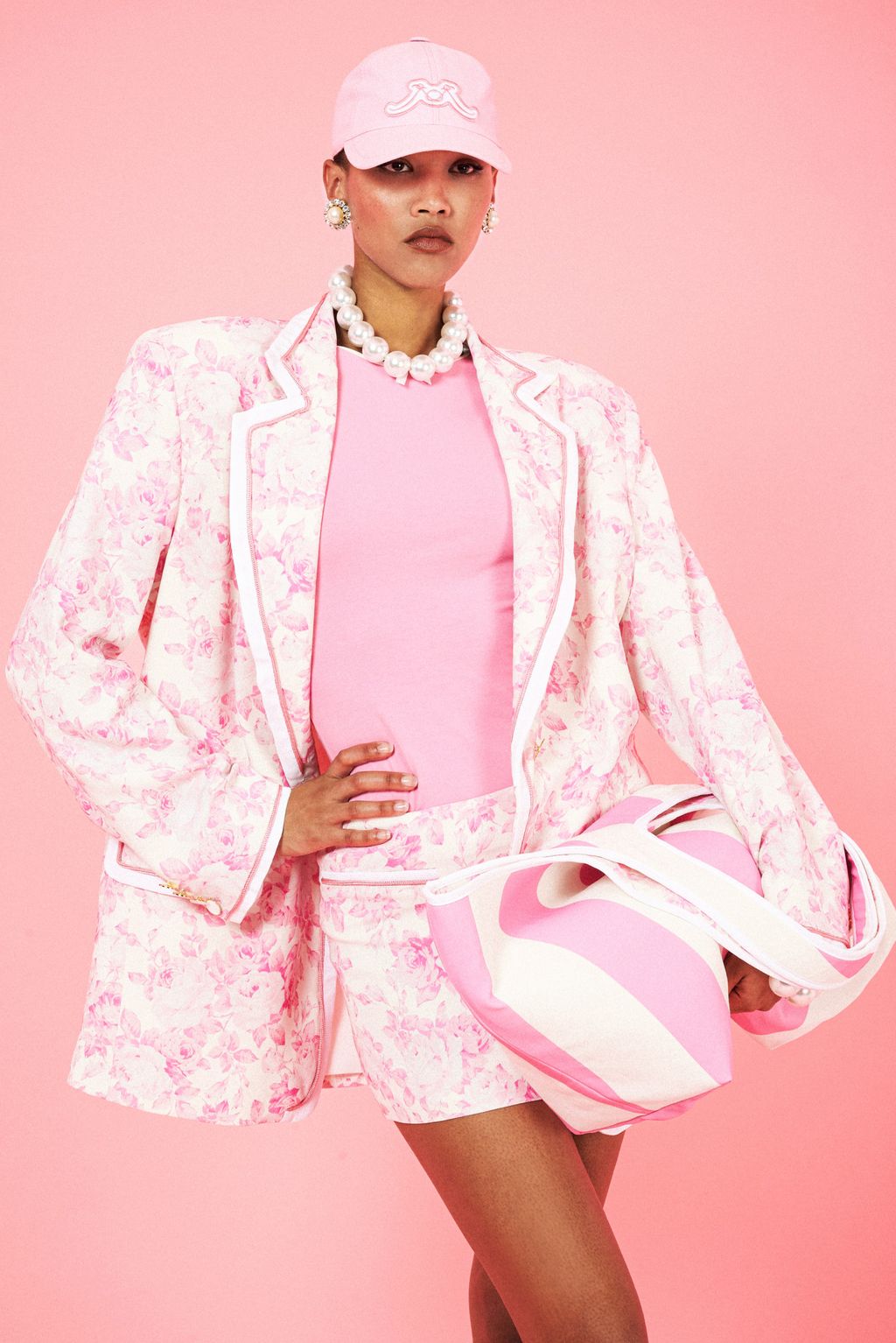 Fashion Week Paris Spring/Summer 2025 look 16 from the ROWEN ROSE collection 女装