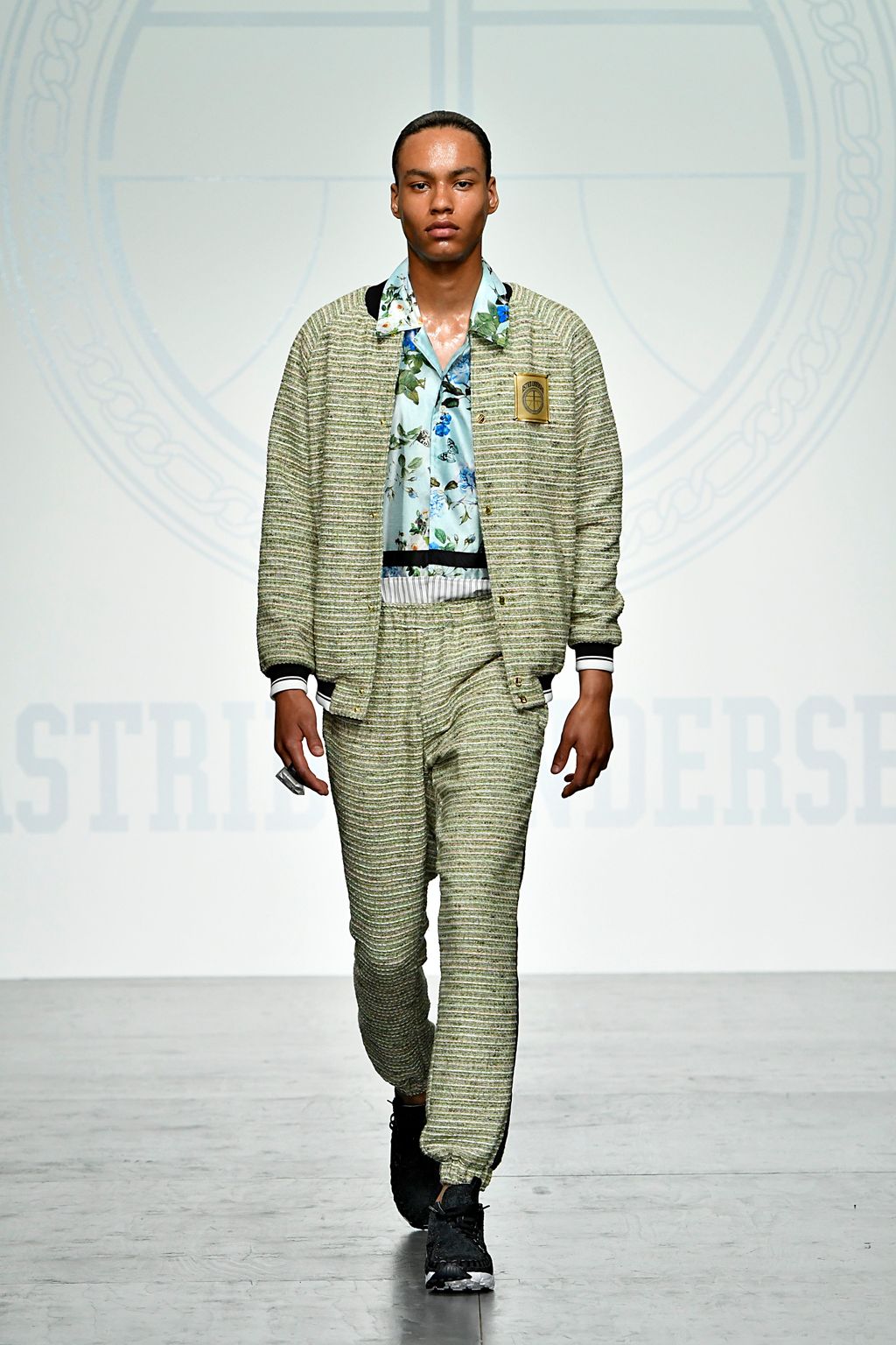 Fashion Week London Spring/Summer 2018 look 13 from the Astrid Andersen collection 男装