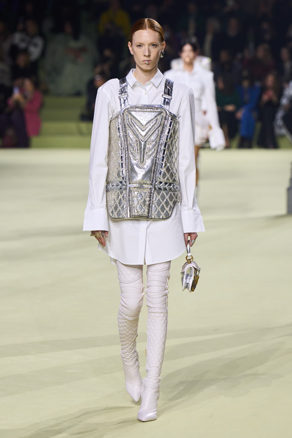 Fashion Week Paris Fall/Winter 2022 look 13 from the Balmain collection 女装