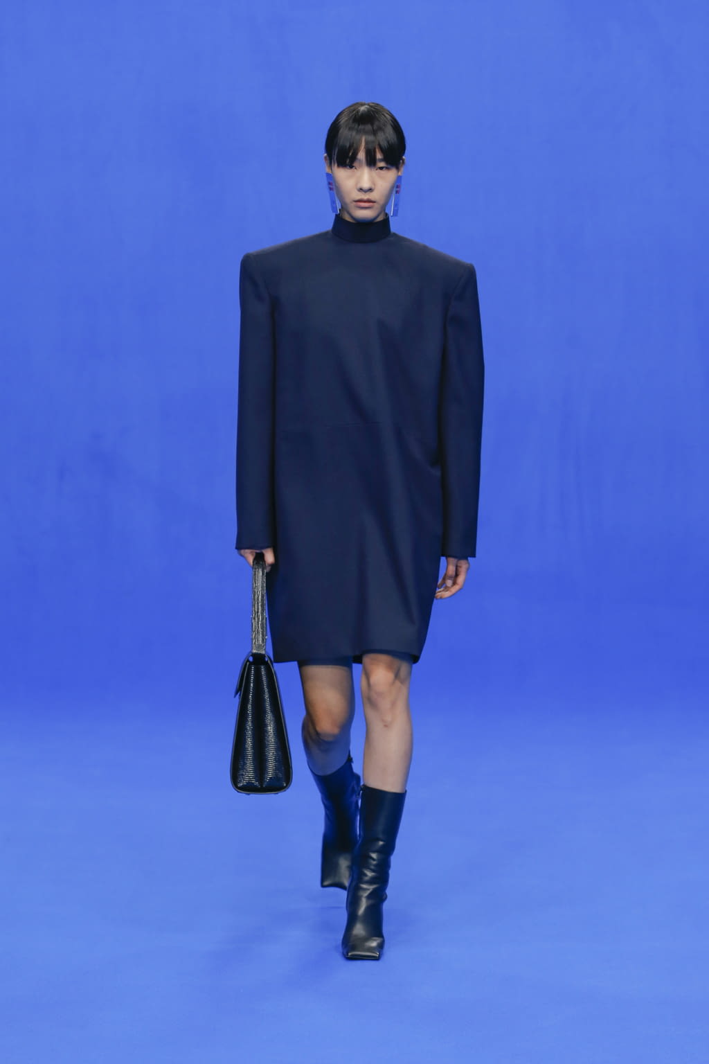 Fashion Week Paris Spring/Summer 2020 look 13 from the Balenciaga collection 女装