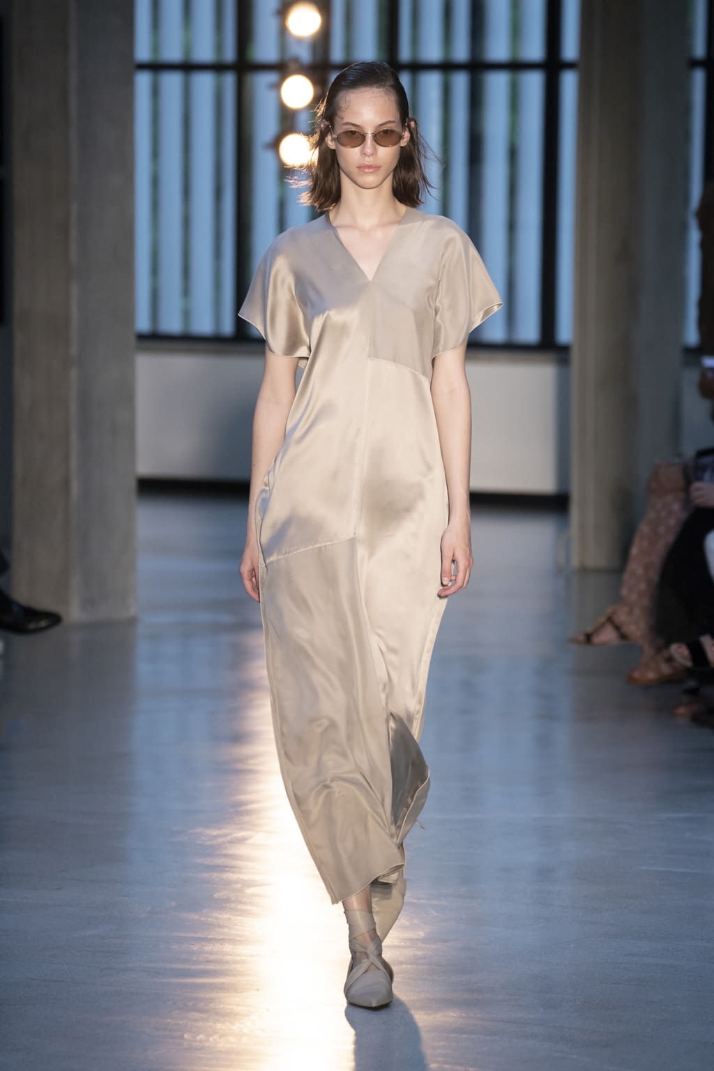 Fashion Week Milan Resort 2019 look 13 from the Max Mara collection 女装