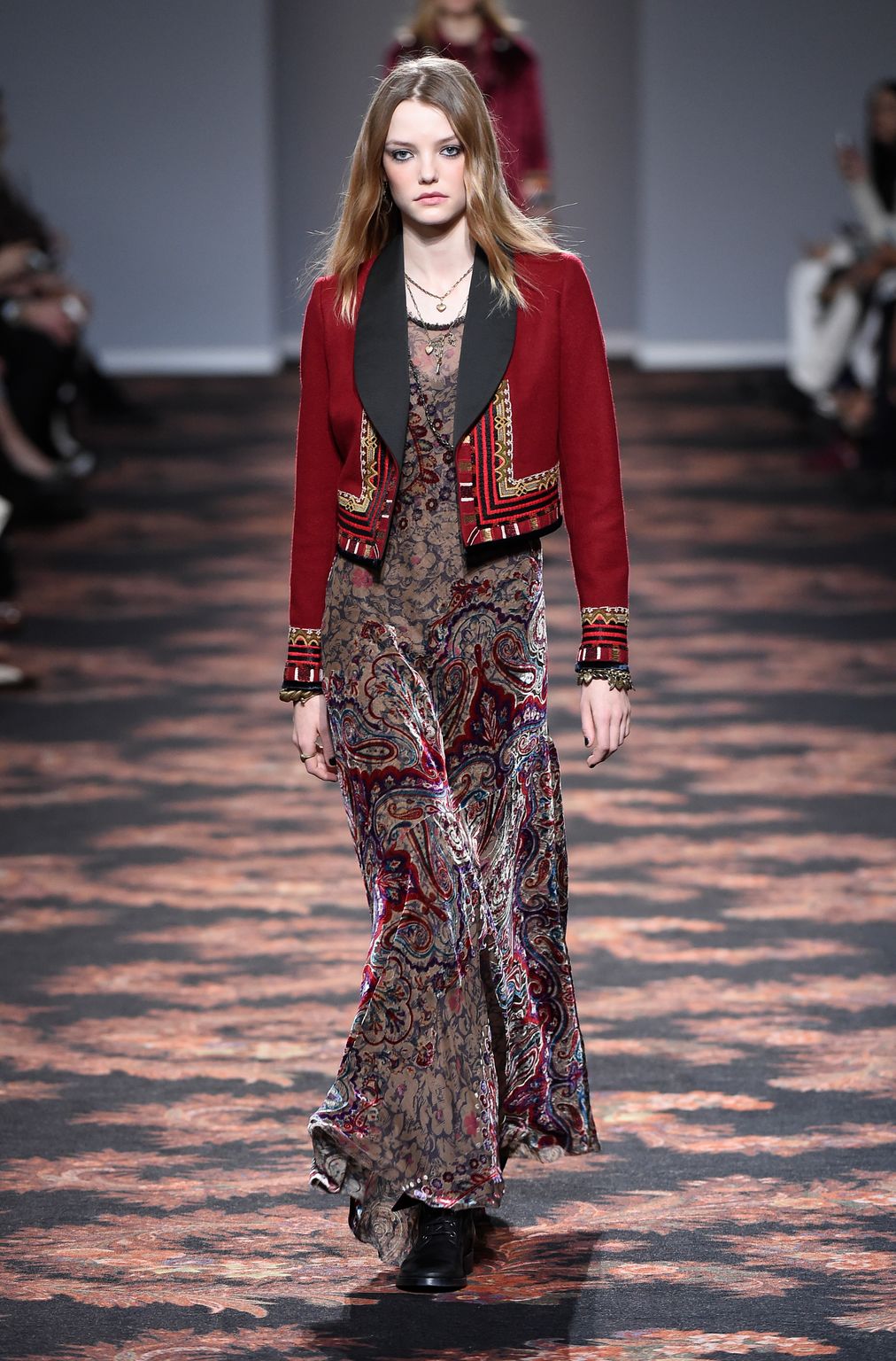 Fashion Week Milan Fall/Winter 2016 look 13 from the Etro collection 女装
