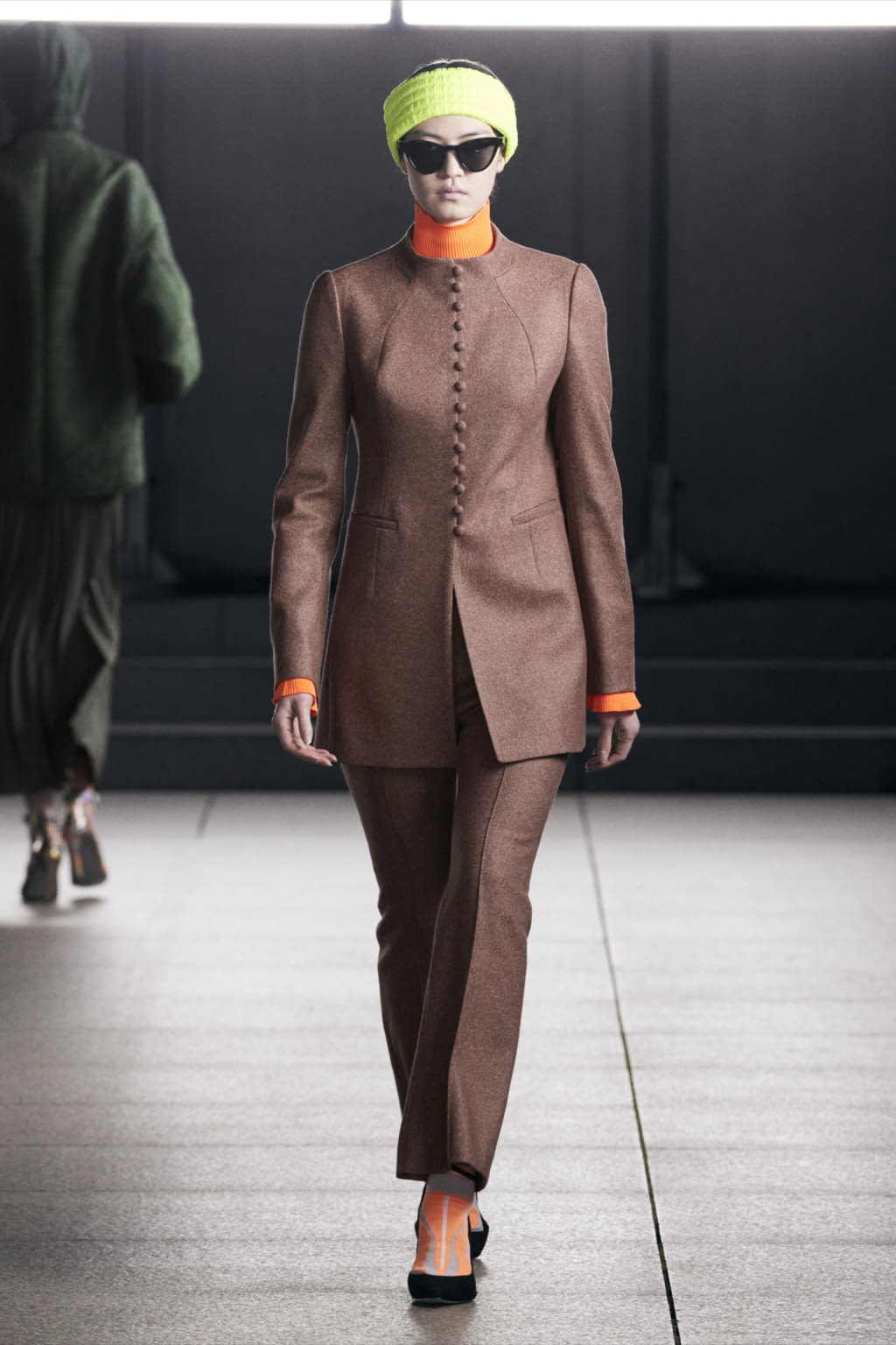 Fashion Week Paris Fall/Winter 2022 look 13 from the Mame Kurogouchi collection womenswear