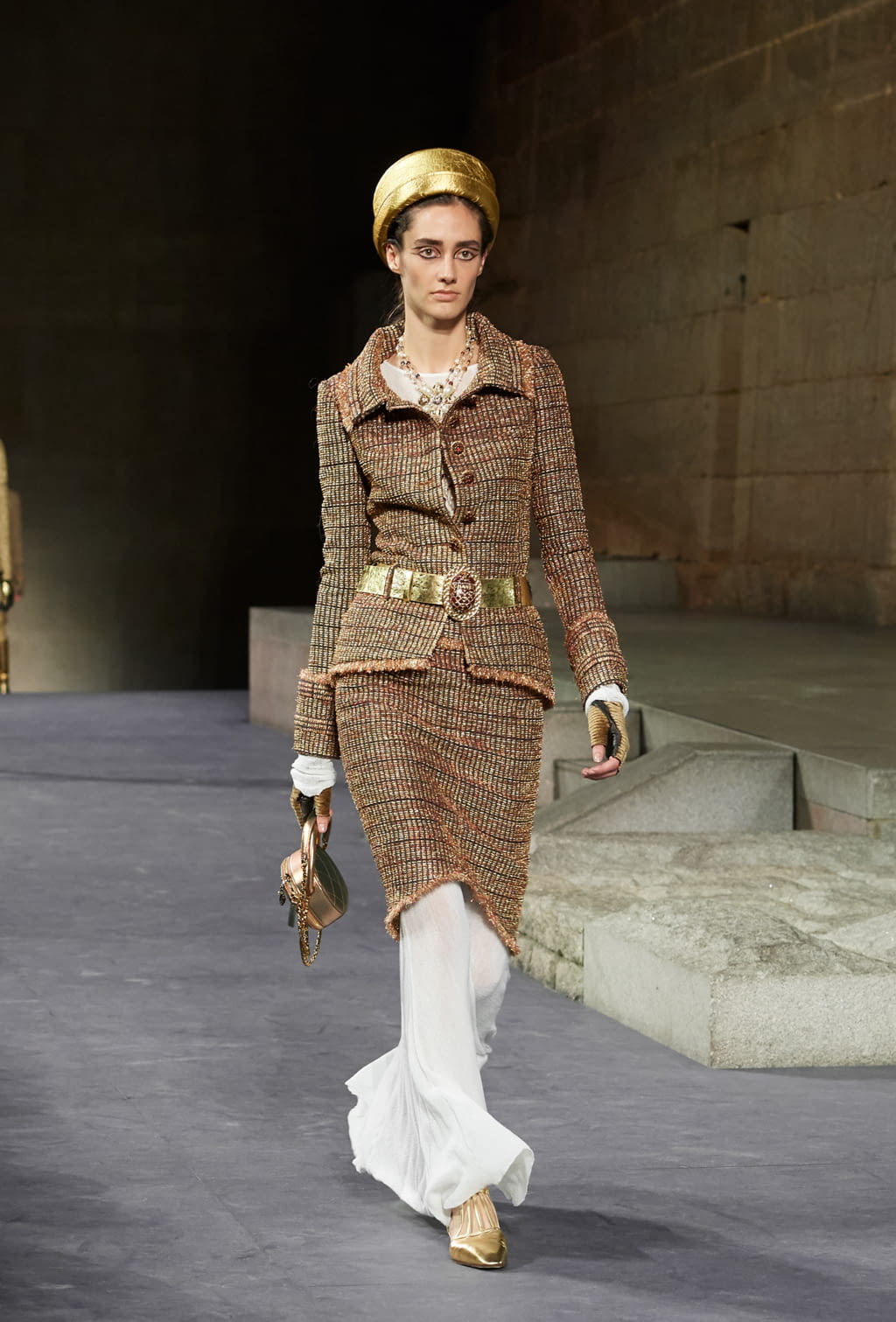 Fashion Week New York Pre-Fall 2019 look 13 from the Chanel collection 女装