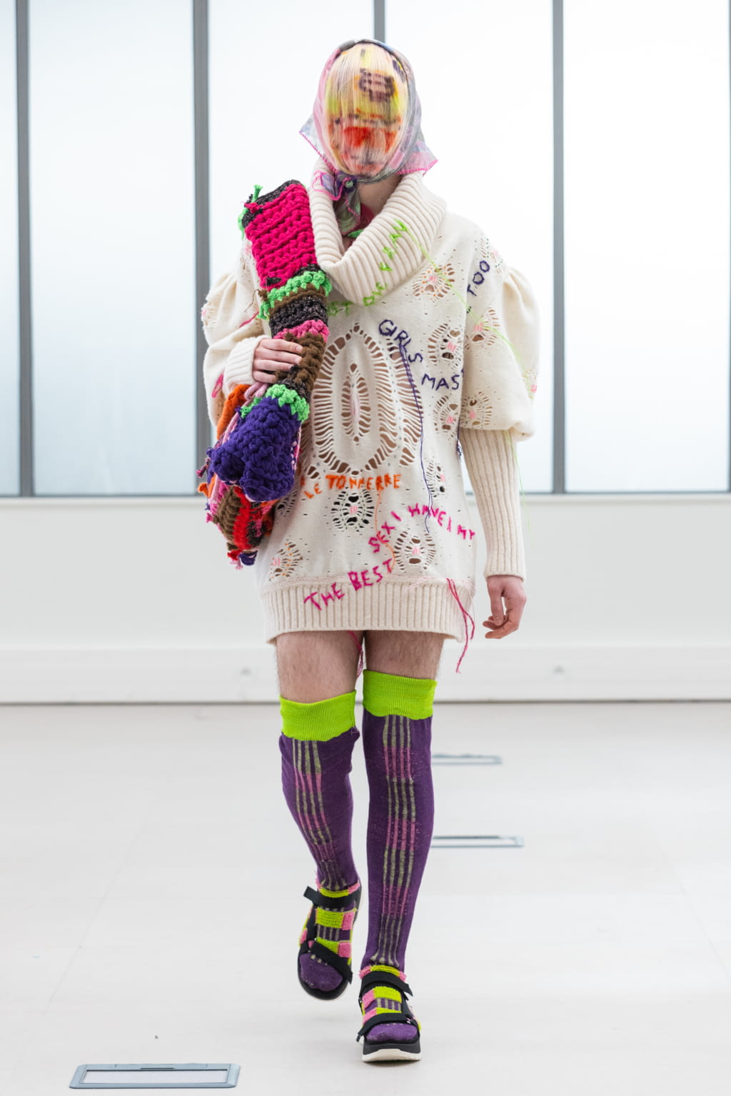 Fashion Week Paris Fall/Winter 2022 look 133 from the IFM PARIS collection womenswear