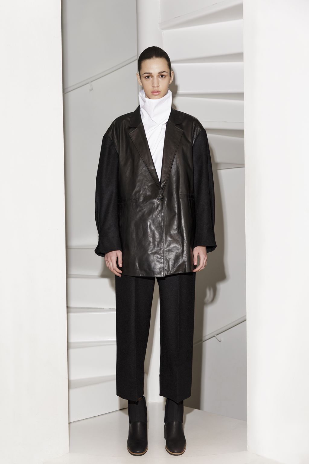 Fashion Week Paris Pre-Fall 2018 look 14 from the Nehera collection womenswear