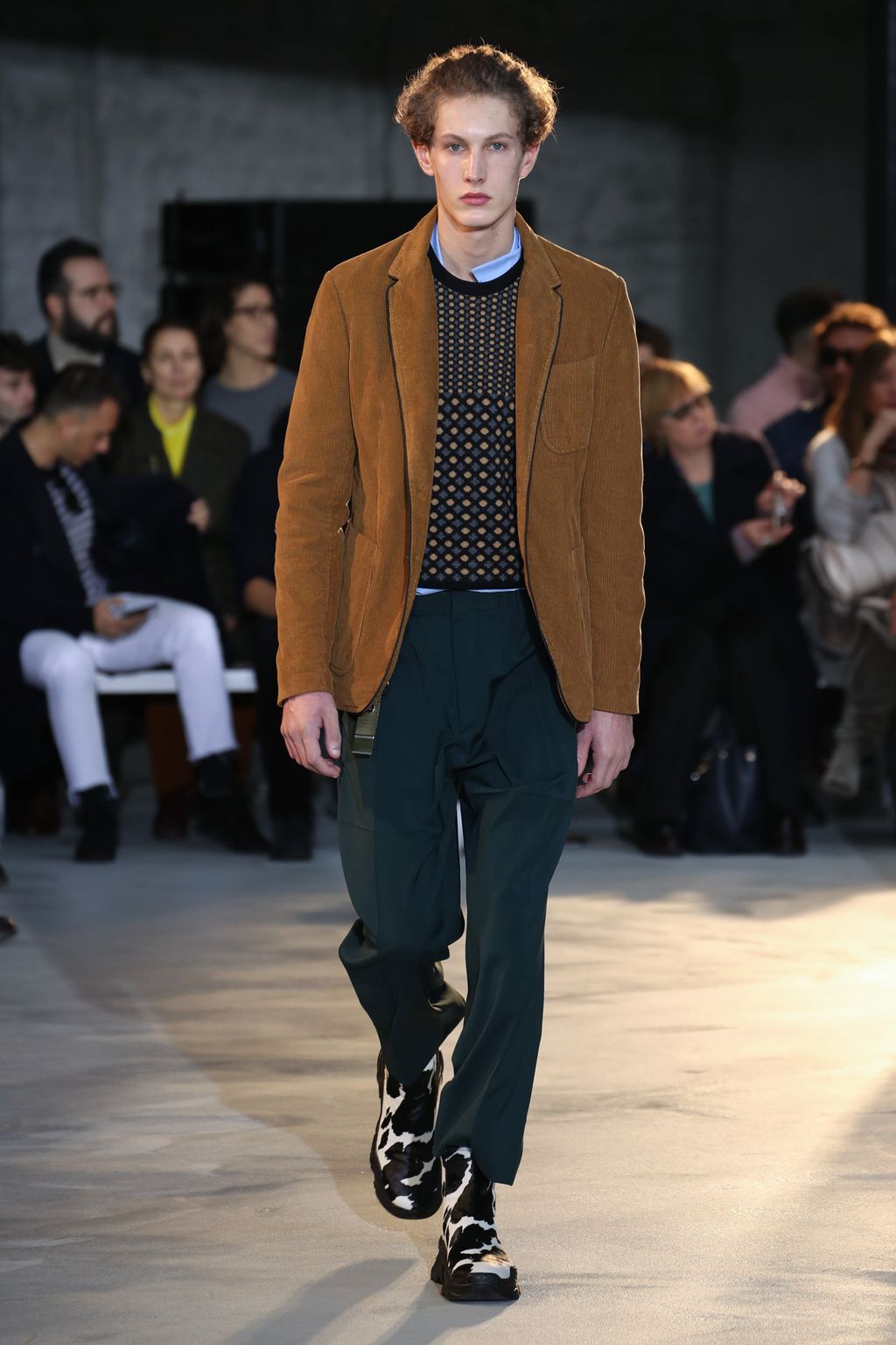Fashion Week Milan Fall/Winter 2018 look 14 from the N°21 collection menswear