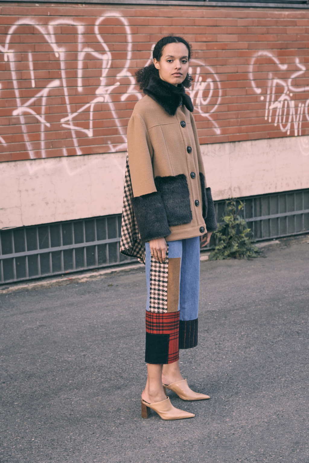 Fashion Week Milan Pre-Fall 2018 look 14 from the Au Jour Le Jour collection 女装