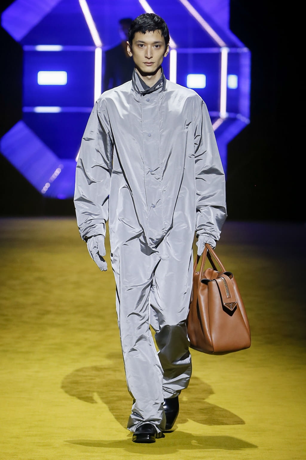 Fashion Week Milan Fall/Winter 2022 look 14 from the Prada collection 男装