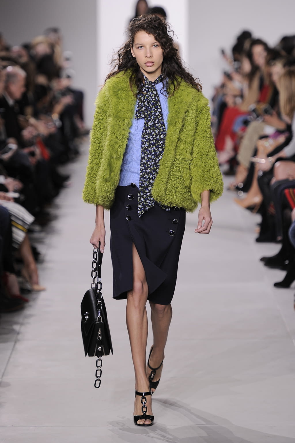 Fashion Week New York Fall/Winter 2016 look 27 from the Michael Kors Collection collection womenswear