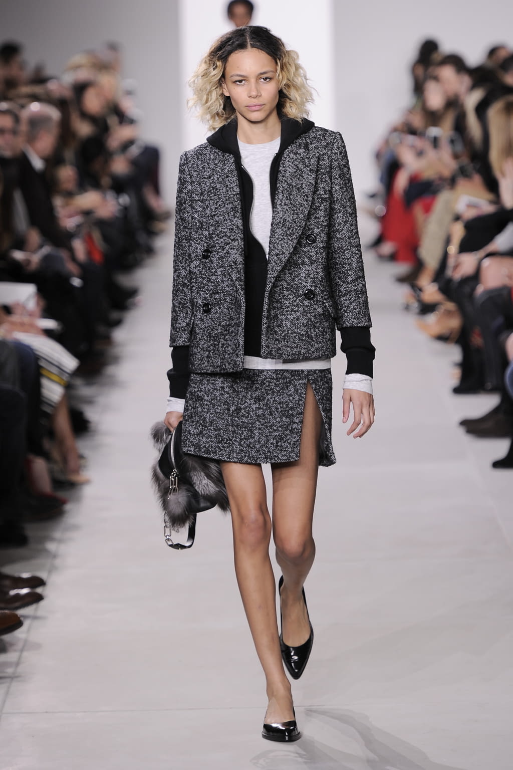Fashion Week New York Fall/Winter 2016 look 47 from the Michael Kors Collection collection womenswear