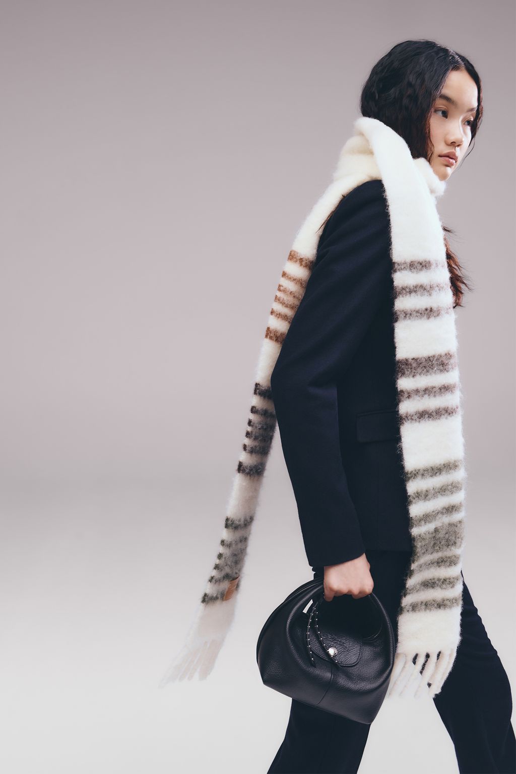 Fashion Week Paris Fall/Winter 2025 look 52 from the Longchamp collection womenswear